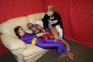 www.leagueofamazingwomen.com - Ultra Defeated Part 1 New 11/19/12 thumbnail