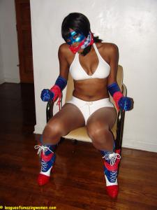 www.leagueofamazingwomen.com - An Angry Bear thumbnail