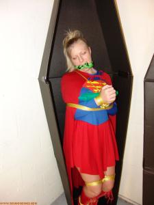 www.leagueofamazingwomen.com - Coffin Caper thumbnail
